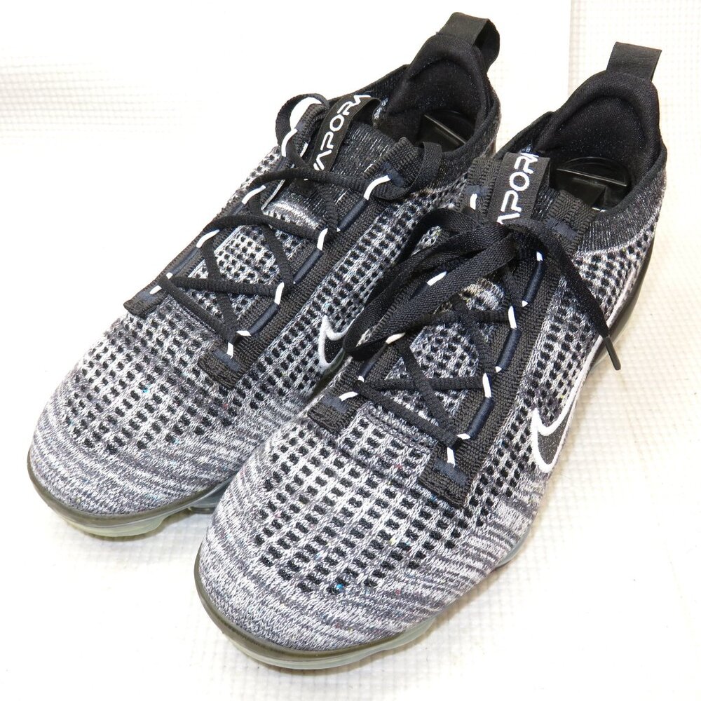 Nike Air Vapormax DH4088-003 OREO Flyknit Shoes Sneakers Running Women's 8